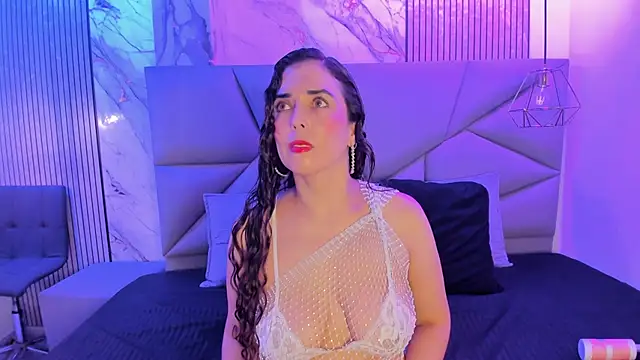 rousemonroe online show from June 3, 7:19 pm