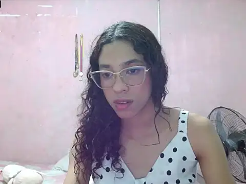 Zoe Khaterine online show from January 10, 6:23 pm