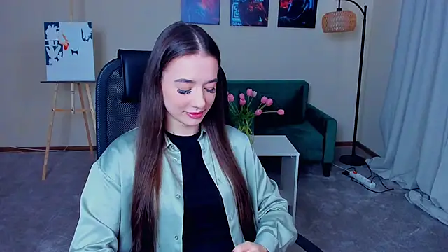 YingKemps online show from January 12, 8:19 am