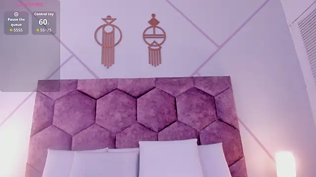 emily nova  online show from April 7, 12:07 pm