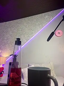 maaluh online show from April 13, 4:08 pm