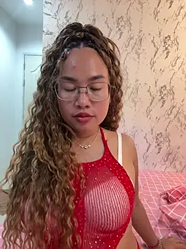 Ponthip online show from February 13, 5:47 pm