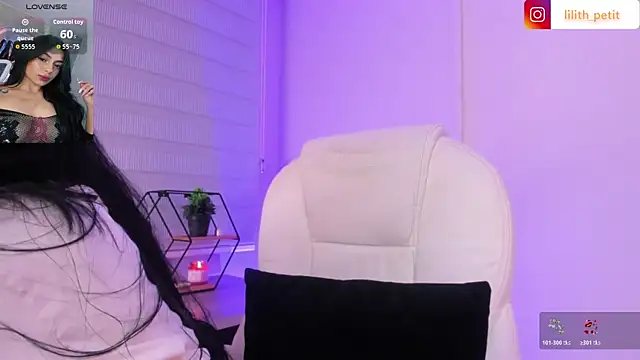 lilith petit  online show from April 17, 1:57 pm