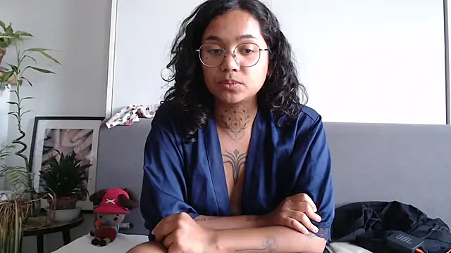 therealsun8 online show from July 11, 6:13 am