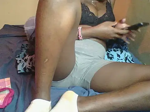 kiss-my-boobs online show from February 19, 9:35 pm