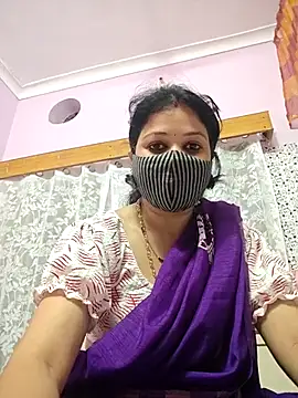 Priyaji7575 online show from February 28, 1:10 pm