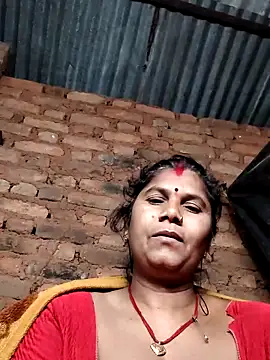 Hot di97 online show from April 3, 8:07 pm