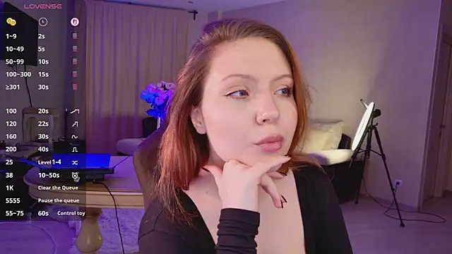 YouHoldMe online show from April 5, 3:27 am