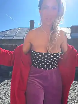 Missolevelvet online show from March 10, 11:25 am