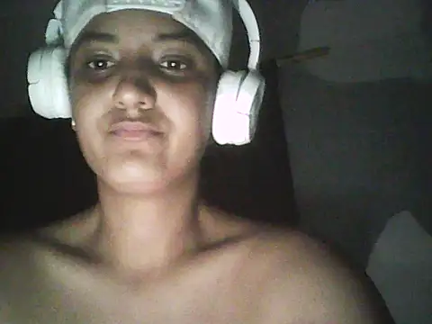 Camilita2112 online show from January 12, 4:40 am