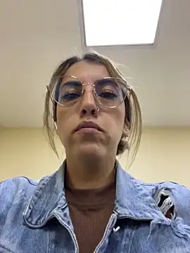 Paulinaa bella online show from February 25, 11:47 pm