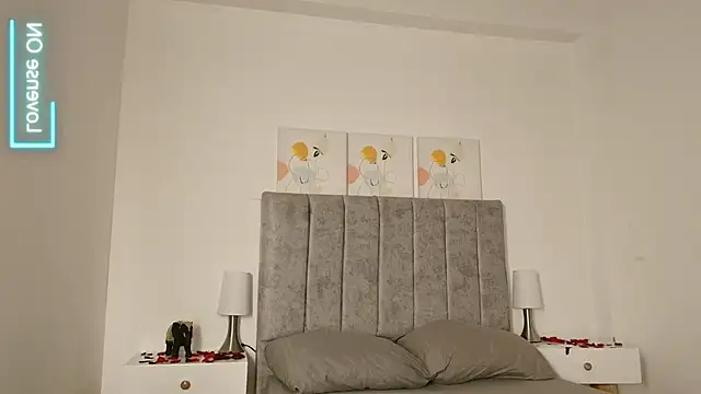 Lucy Carson  online show from February 15, 4:37 am