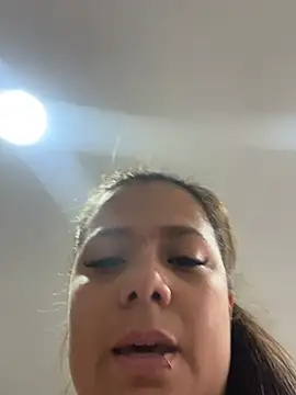 Pretty  Milf online show from March 13, 3:35 pm