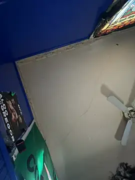 WhiteMeatsRican online show from February 9, 6:32 pm