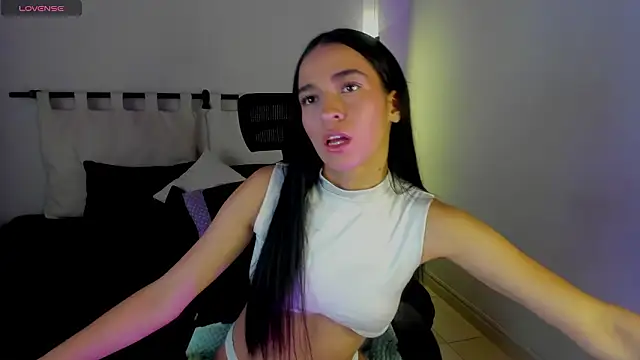 ella  olmos online show from March 7, 2:46 pm