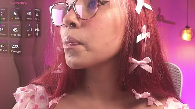 Dakota velvet  online show from April 1, 12:06 pm