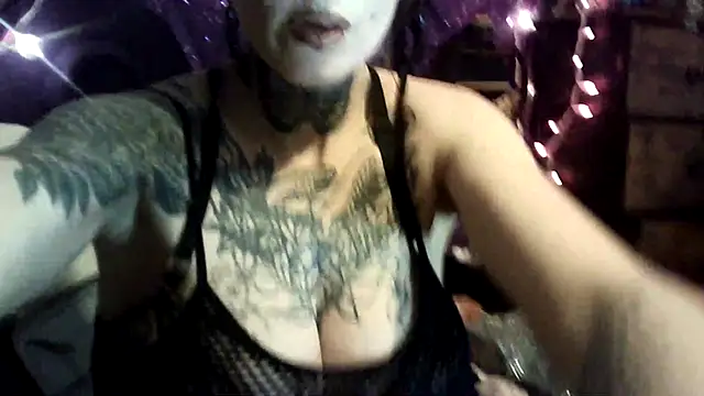 allymoon1369 online show from March 13, 9:43 am