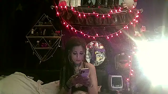 allymoon1369 online show from April 15, 2:06 pm