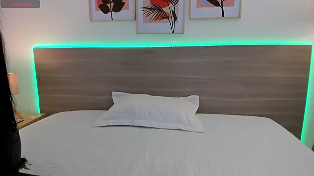  Caamilaa  online show from February 24, 6:06 pm