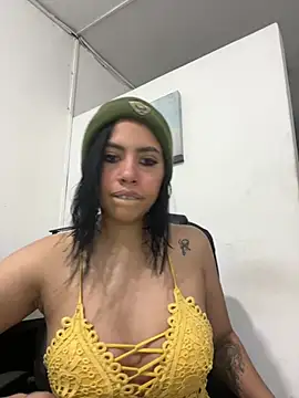 CarolinaRaven online show from February 19, 4:56 am