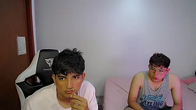 Maxwell boys online show from February 27, 3:39 am