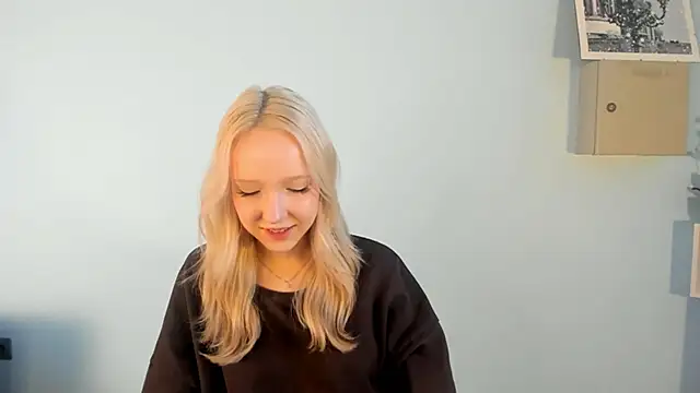 LatrinaNivala online show from January 16, 11:39 am