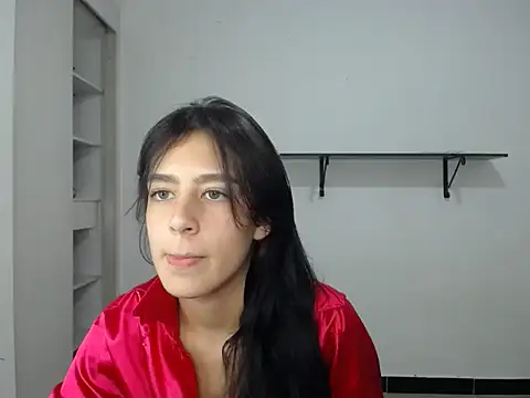 luisandri  online show from February 11, 4:58 am