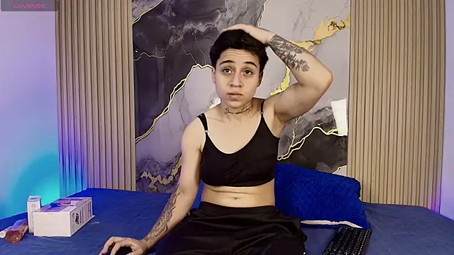 Parker Noah online show from April 11, 9:40 pm