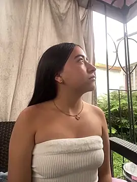 AuroraJohns Pink online show from February 11, 8:21 pm