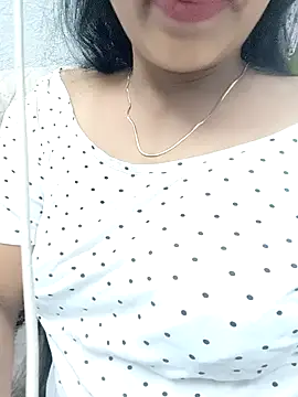 Hot-Tinaa online show from April 16, 12:33 am