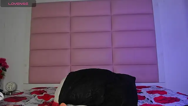 Catalinna 03 online show from April 1, 1:41 pm