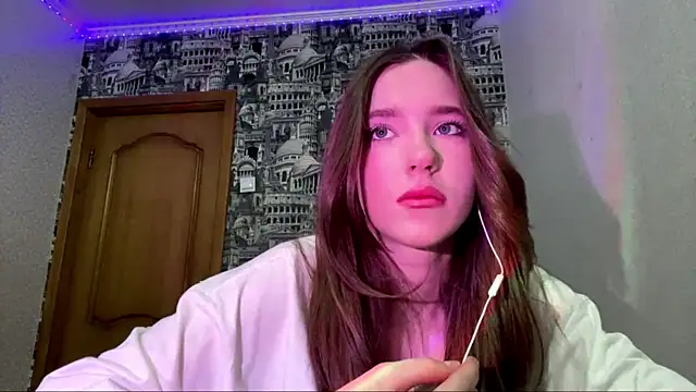 InnateFlies online show from January 17, 2:35 pm