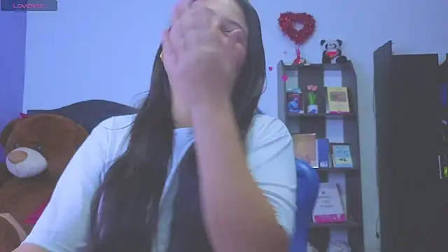 BadKittyy online show from March 15, 8:38 am