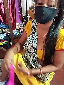 Snapshot of Little-Roshni chatting on March 4, 1:12 am Little-Roshni online show from March 4, 1:12 am