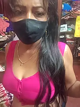 Snapshot of Little-Roshni chatting on February 25, 12:31 am Little-Roshni online show from February 25, 12:31 am