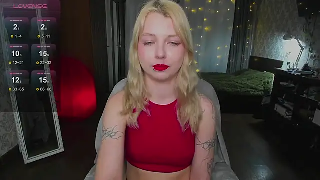 yourlovelyeve online show from February 22, 3:24 pm