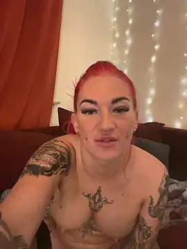 MrsRedFoxy online show from February 9, 11:29 pm