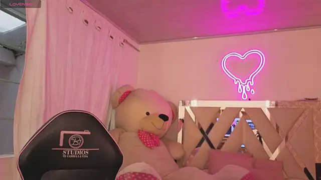 SABRIINA TAY online show from March 24, 11:37 am