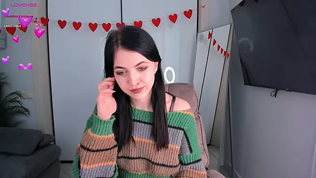 reze daisies online show from February 26, 9:52 am