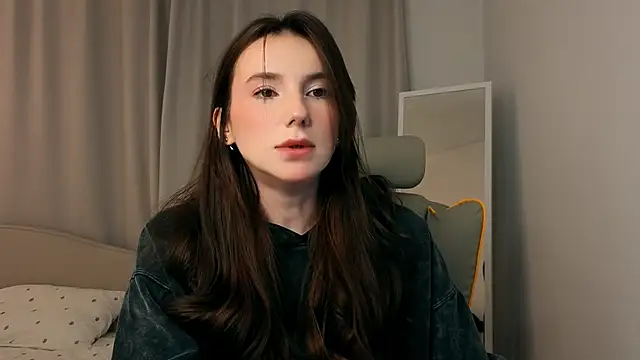 ssandralovin online show from April 9, 8:25 pm