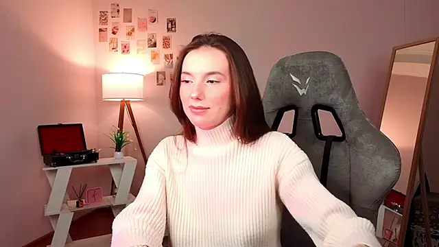 ssandralovin online show from February 4, 4:26 am