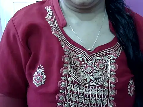 Cute Aliyaa online show from March 27, 12:28 pm