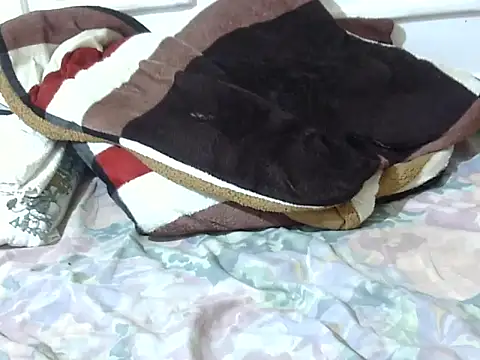 Rilaveta064 online show from February 5, 8:39 am