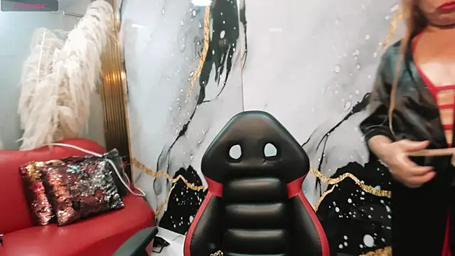 alicee  mature online show from February 15, 3:53 am