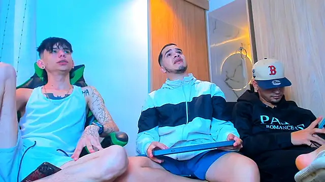 TheBatMansion online show from February 8, 3:32 am