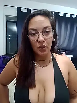 kuramaqueen online show from March 2, 5:08 am