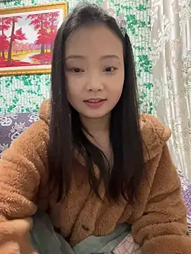 BIGBABYYEYE online show from March 18, 2:33 pm