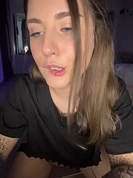 VanessaAnne online show from February 15, 7:51 am