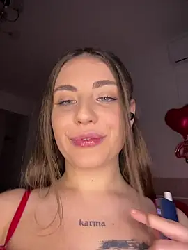 VanessaAnne online show from February 5, 6:05 am