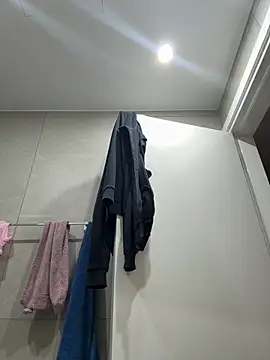 madlynn online show from February 5, 4:43 pm